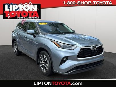 Used 2023 Toyota Highlander XLE