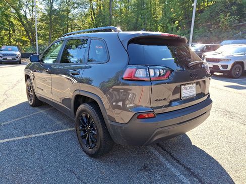 Certified 2023 Jeep Cherokee Altitude Lux image 5