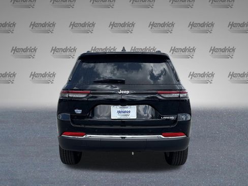 New 2026 Jeep Grand Cherokee Laredo RWD image 7