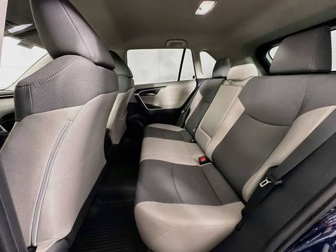 Used 2025 Toyota RAV4 XLE FWD image 14