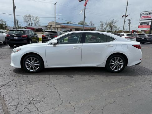 Used 2013 Lexus ES 350 w/ Luxury Pkg FWD image 4