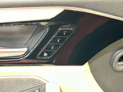 Used 2022 Acura MDX SH-AWD w/ Technology Package image 17