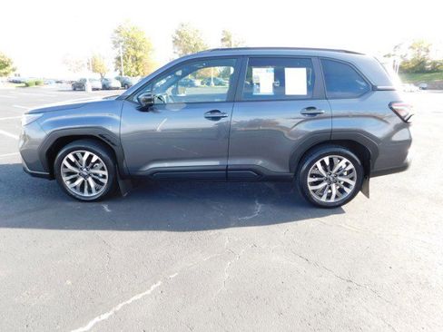 Used 2025 Subaru Forester Touring image 10