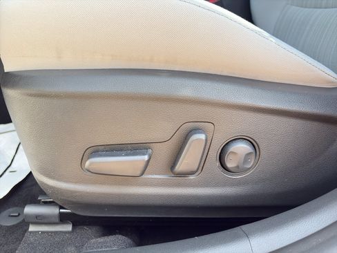 Used 2023 Hyundai Kona SEL w/ Cargo Package AWD/4WD image 9