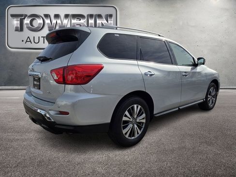 Used 2020 Nissan Pathfinder SL image 5
