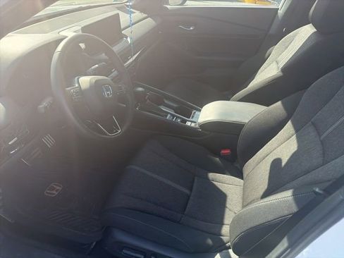 Used 2023 Honda Accord Sport image 2