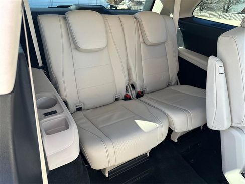 Used 2023 Mercedes-Benz GLS 450 4MATIC w/ AMG Line Exterior image 44