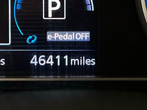 Used 2019 Nissan Leaf SV w/ SV Technology Package image 11