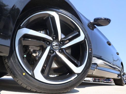 Used 2019 Honda Accord Sport image 25