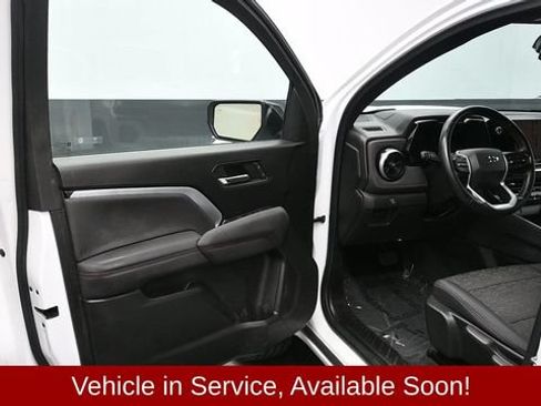 Used 2024 Chevrolet Colorado Z71 w/ Advanced Trailering Package AWD/4WD image 17