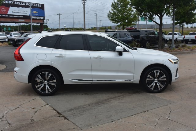 Used 2023 Volvo XC60 B5 Ultimate w/ Protection Package Premier FWD image 4