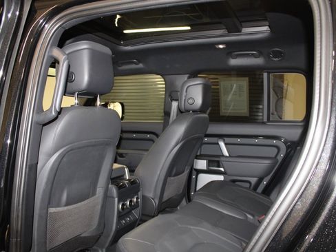 Certified 2024 Land Rover Defender 130 V8 image 37