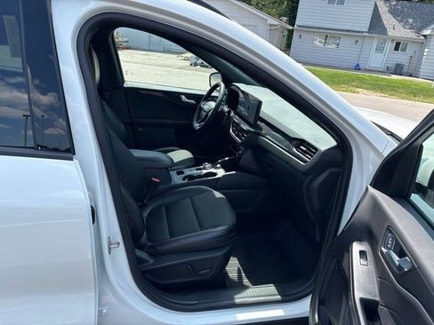 Used 2024 Ford Escape ST-Line Select AWD/4WD image 5
