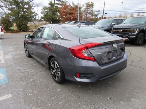 Used 2017 Honda Civic EX-T image 7