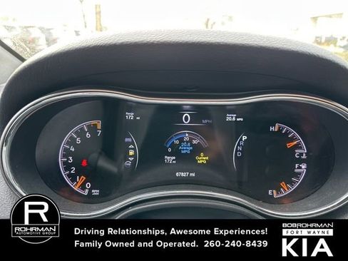 Used 2019 Jeep Grand Cherokee Altitude image 12