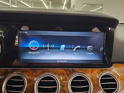 Used 2017 Mercedes-Benz E 300 4MATIC image 16