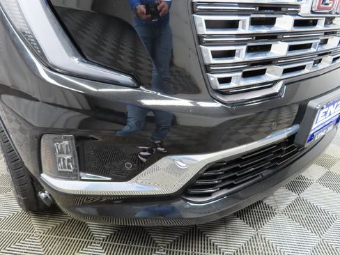 Used 2024 GMC Acadia Denali image 53