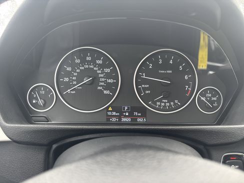 Used 2018 BMW 320i xDrive Sedan w/ Convenience Package image 28