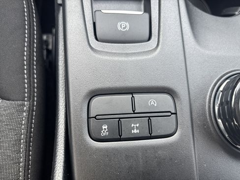 New 2025 Ford Ranger XLT w/ Equipment Group 301A High image 31