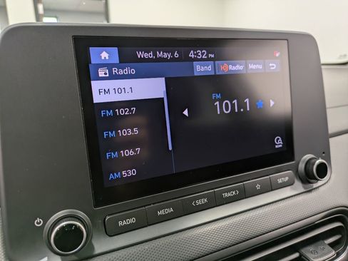 Certified 2023 Hyundai Kona SEL AWD/4WD image 12
