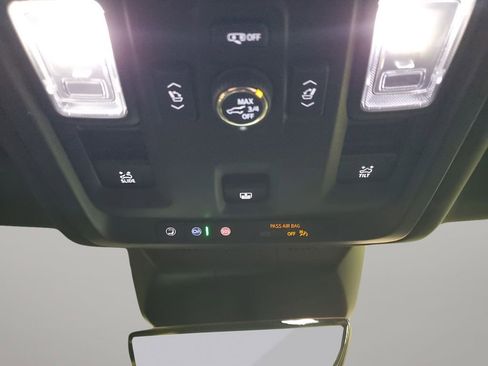 Certified 2023 Cadillac Escalade Premium Luxury image 42