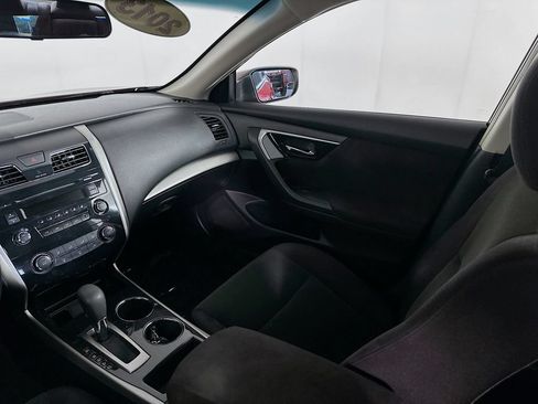 Used 2013 Nissan Altima 2.5 S FWD image 28