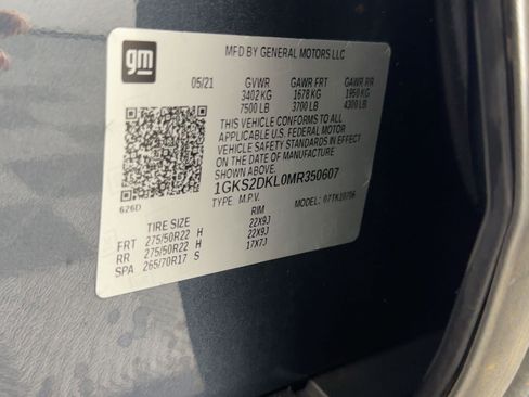 Used 2021 GMC Yukon Denali w/ Denali Premium Package image 18