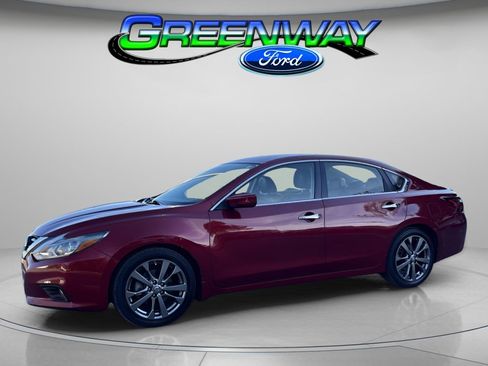 Used 2018 Nissan Altima 2.5 SR w/ SR Special Edition image 1