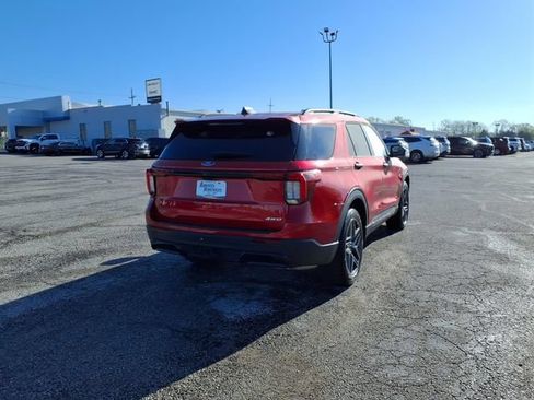 Used 2025 Ford Explorer ST-Line w/ ST-Line Street Pack AWD/4WD image 21