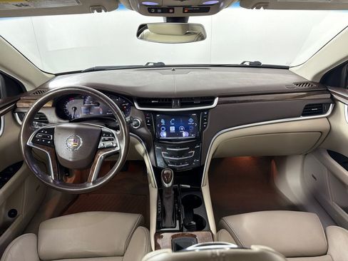 Used 2014 Cadillac XTS Luxury FWD image 25