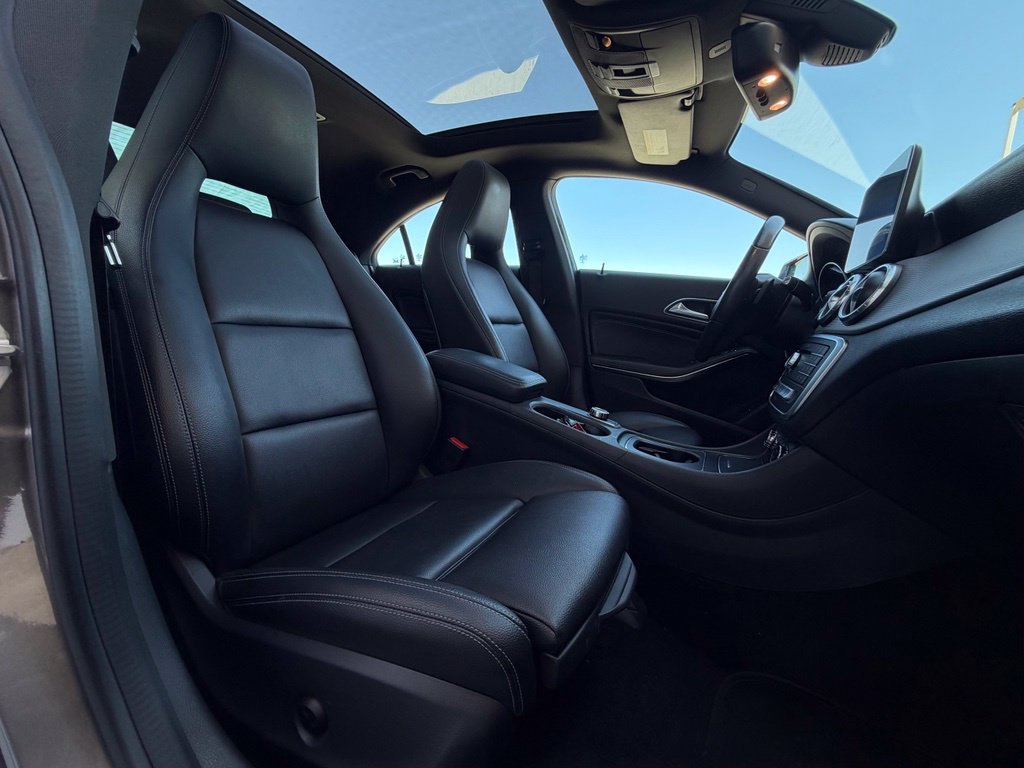 Used 2017 Mercedes-Benz CLA 250 image 24
