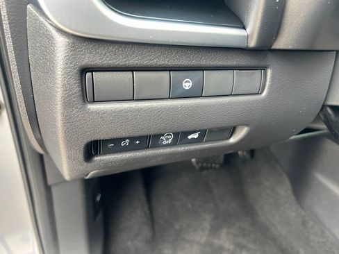 Certified 2023 Nissan Rogue SL AWD/4WD image 55