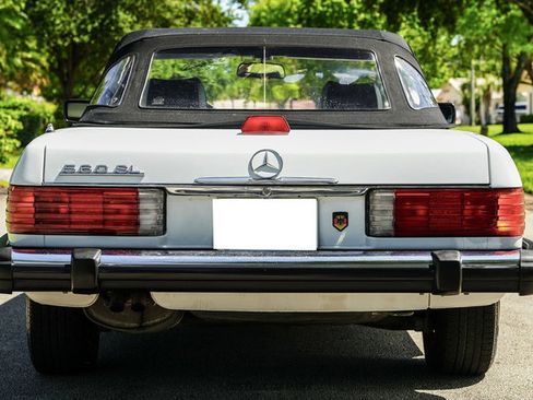 Used 1987 Mercedes-Benz 560 SL image 17