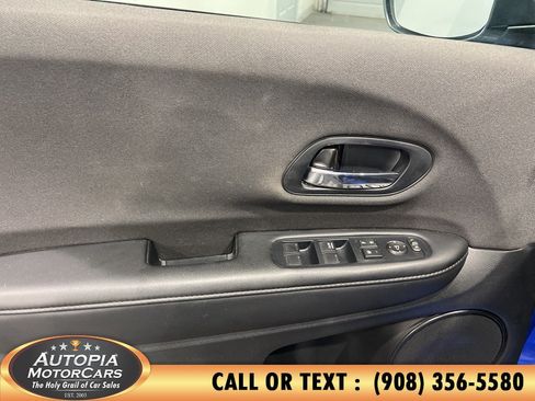 Used 2019 Honda HR-V Sport image 13