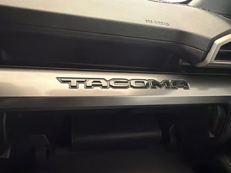 Certified 2025 Toyota Tacoma SR5 AWD/4WD image 29