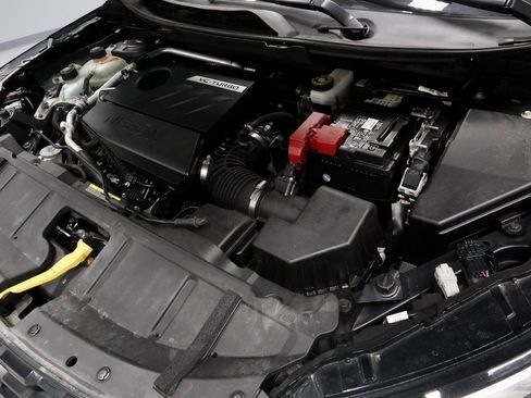 Certified 2022 Nissan Rogue SV image 18