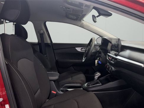 Used 2022 Kia Forte LXS FWD image 14