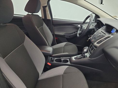 Used 2014 Ford Focus SE FWD image 21