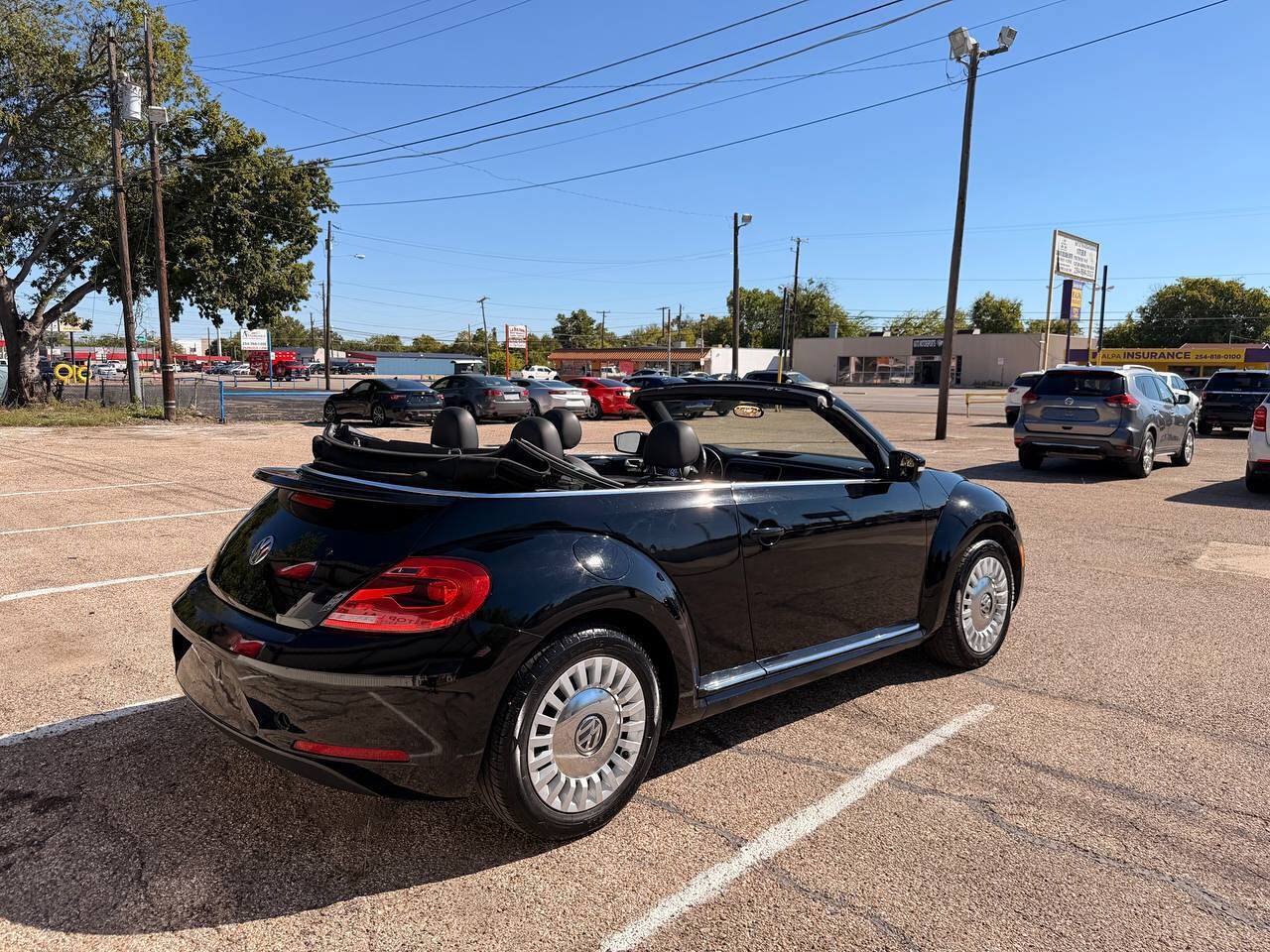 Used 2014 Volkswagen Beetle 1.8T FWD image 12