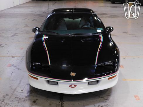 Used 1993 Chevrolet Camaro Z28 image 33