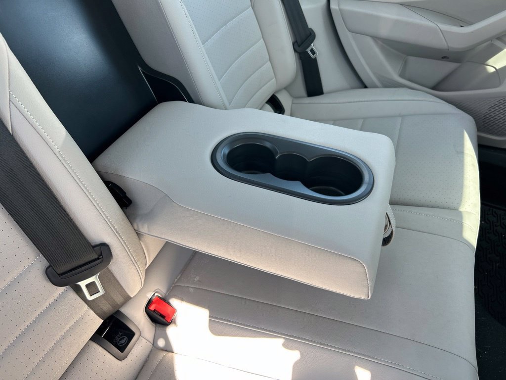 Used 2024 Volkswagen Jetta SE w/ Panoramic Sunroof Package FWD image 49