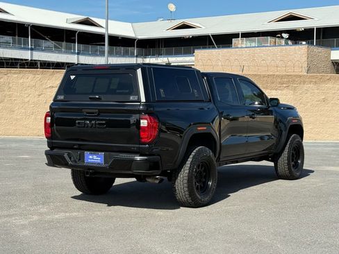 Used 2023 GMC Canyon AT4 image 4