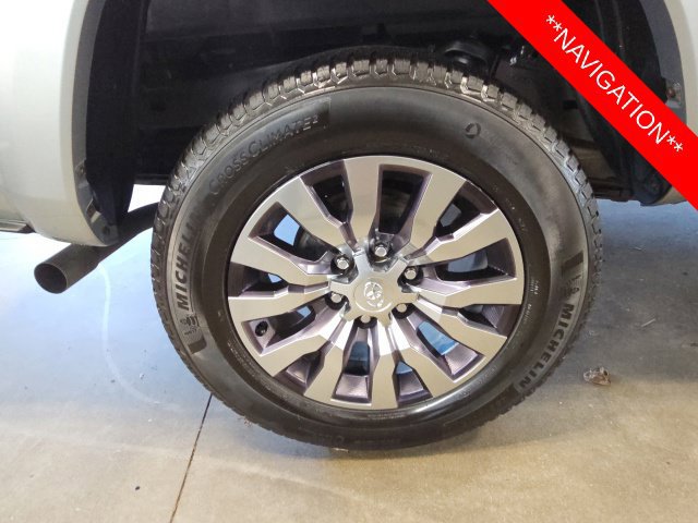 Used 2022 Toyota Tacoma Limited AWD/4WD image 8
