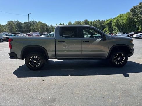 Used 2024 Chevrolet Silverado 1500 ZR2 w/ Technology Package AWD/4WD image 6