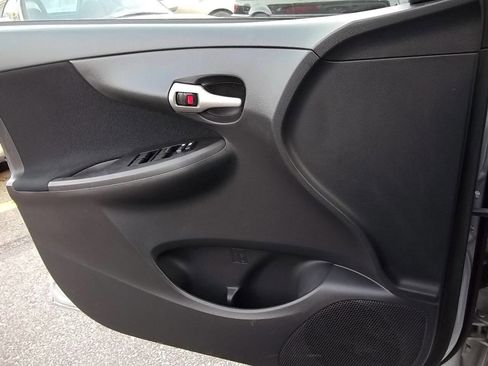 Used 2009 Toyota Corolla S FWD image 13