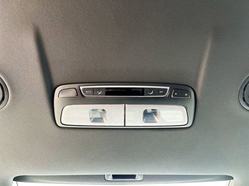 Used 2025 Kia Telluride AWD image 35