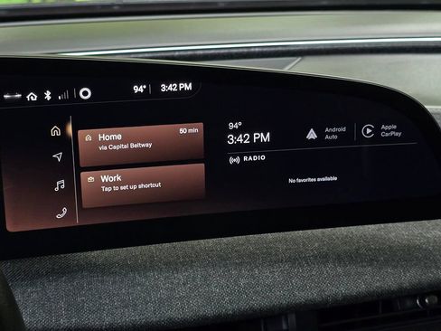 Used 2024 Lucid Air Touring AWD/4WD image 33