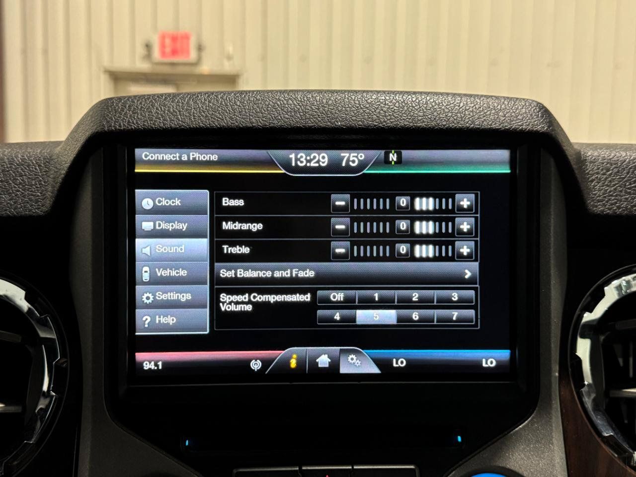 Used 2016 Ford F250 Lariat w/ Lariat Ultimate Package AWD/4WD image 15