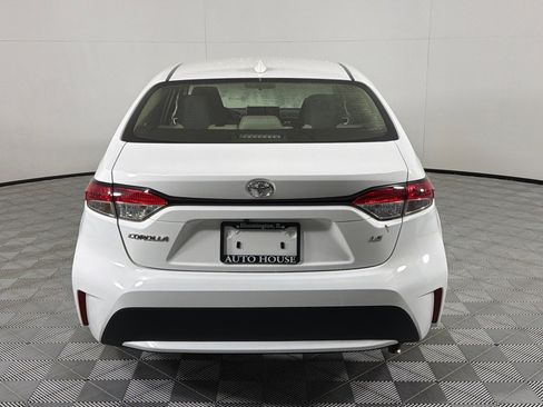 Used 2022 Toyota Corolla LE FWD image 5