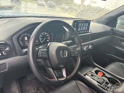 Used 2024 Honda Pilot TrailSport image 4